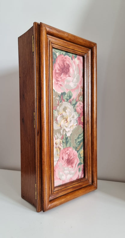 Vintage Wooden Spool/Thread Holder Sewing Box