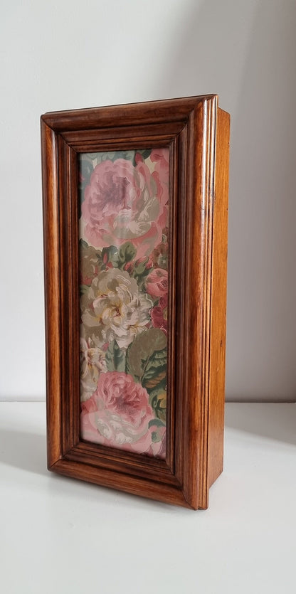 Vintage Wooden Spool/Thread Holder Sewing Box