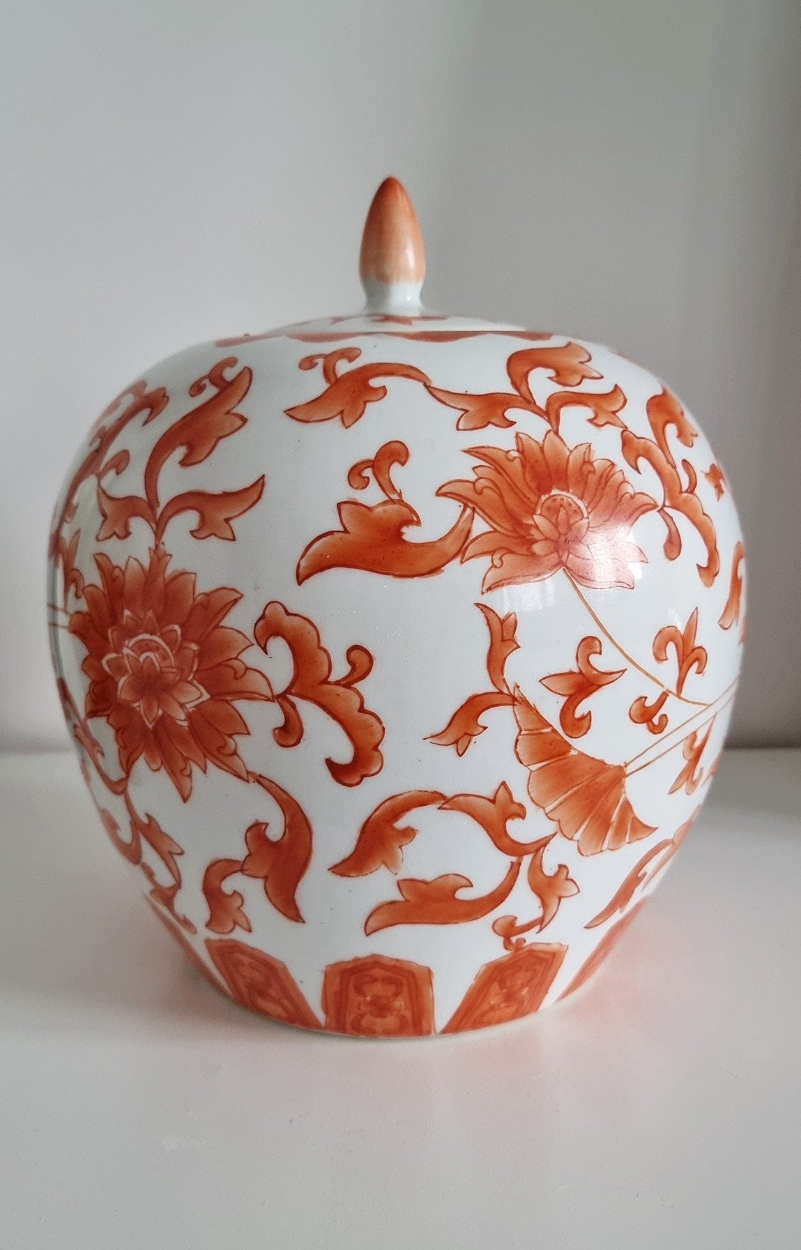 Large Vintage Chinese Orange Floral Ginger Jar/Lidded Vase