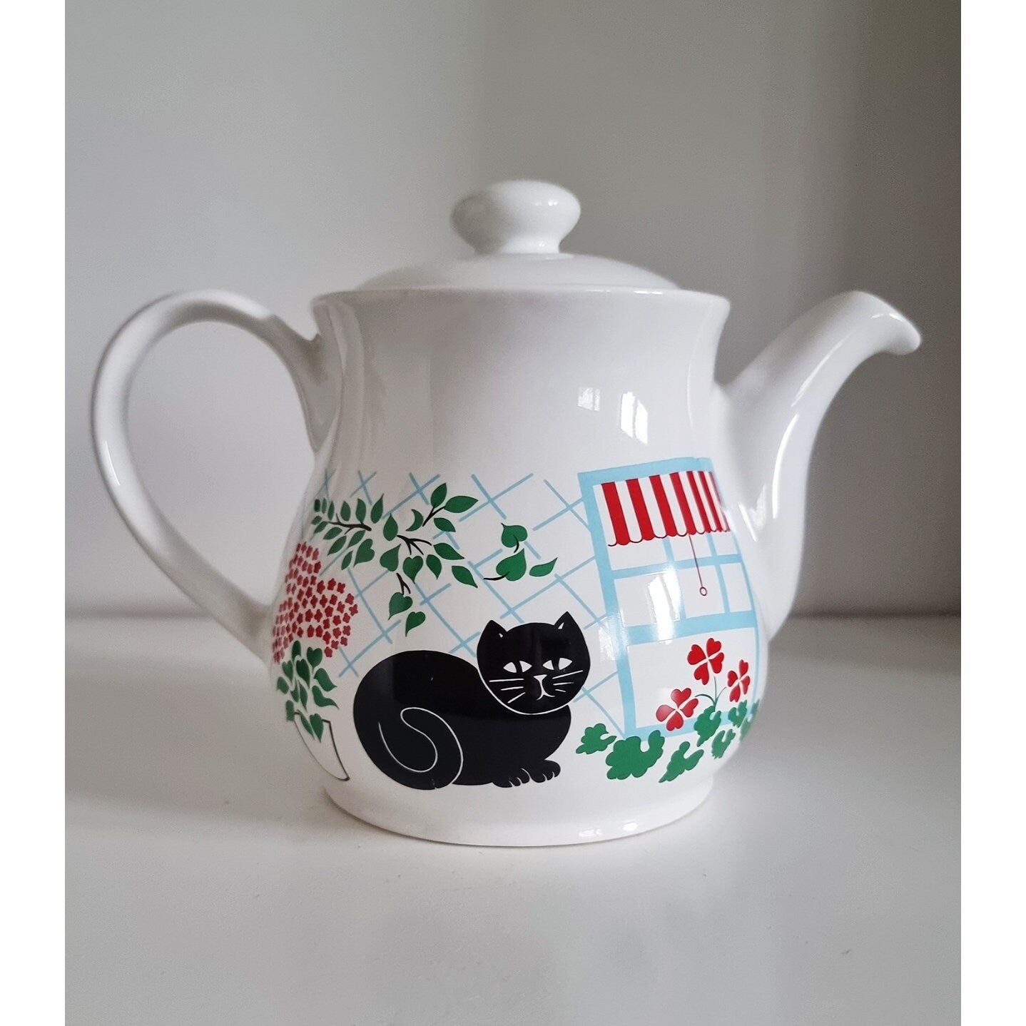 Retro Vintage Black Cat Teapot By Sadler