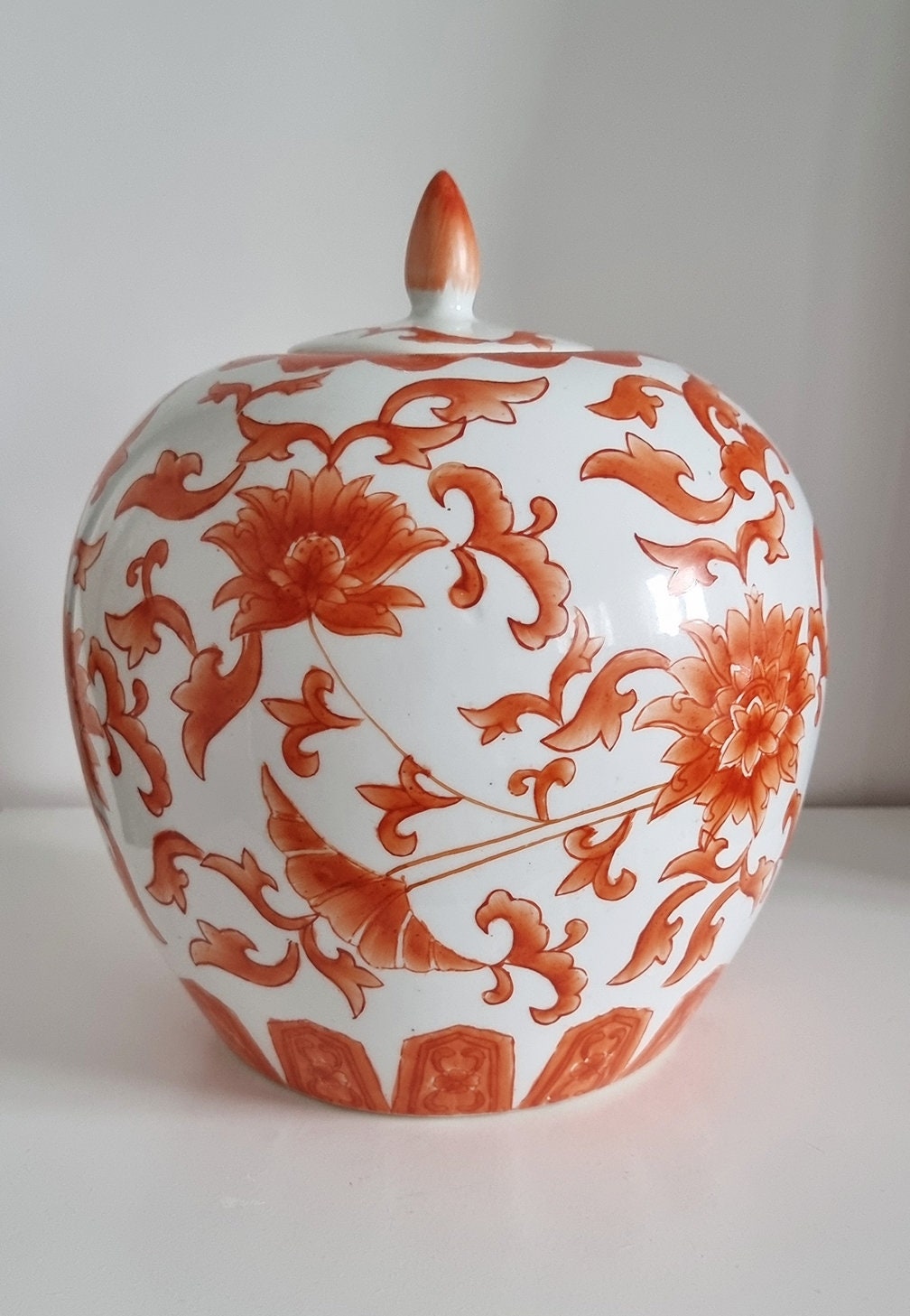 Large Vintage Chinese Orange Floral Ginger Jar/Lidded Vase