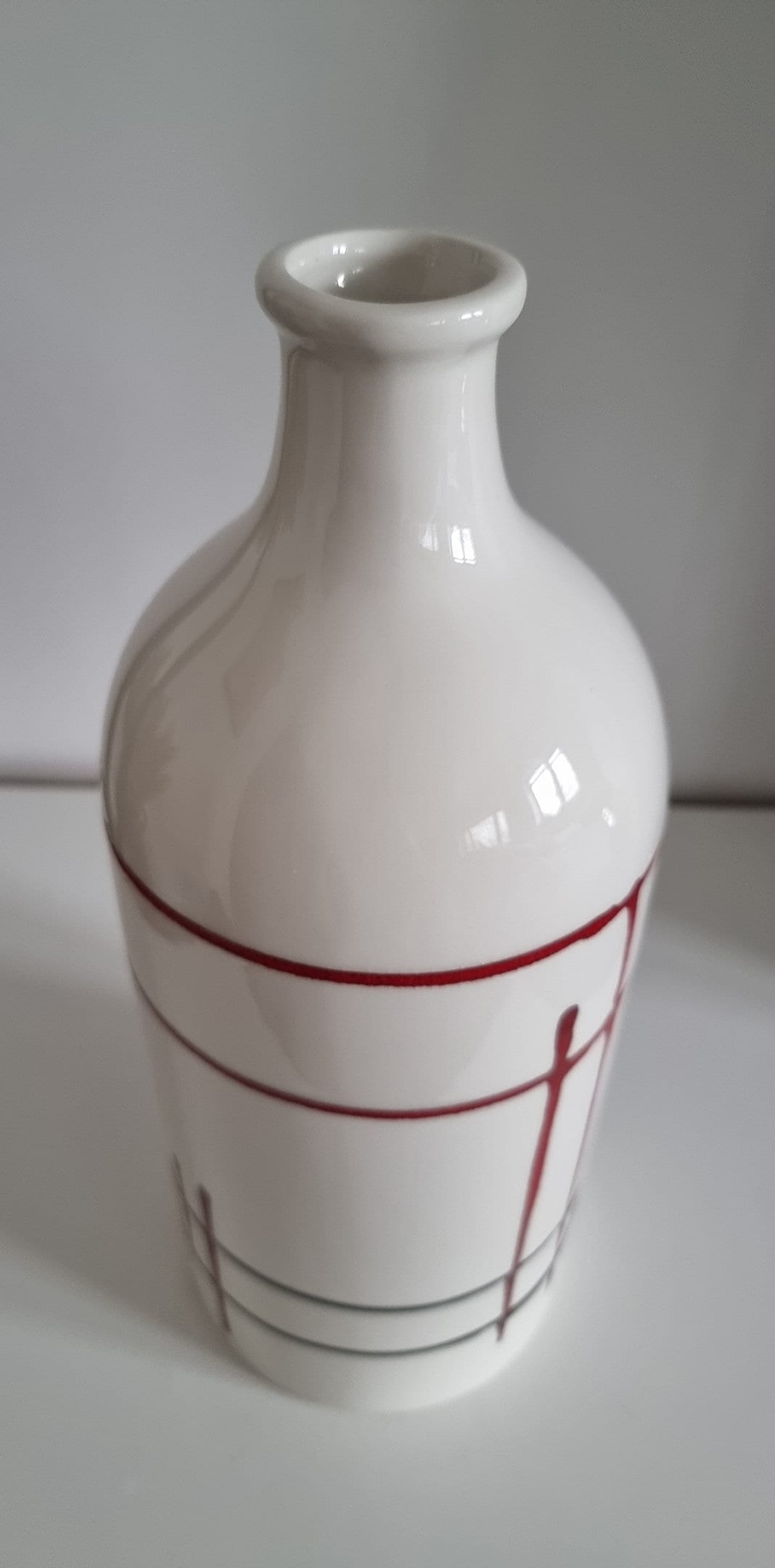 Retro Ceramic Bottle Vase With Lines