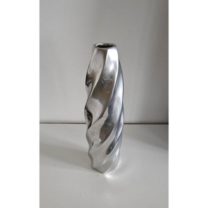 Retro Vintage Metal Twisted Vase